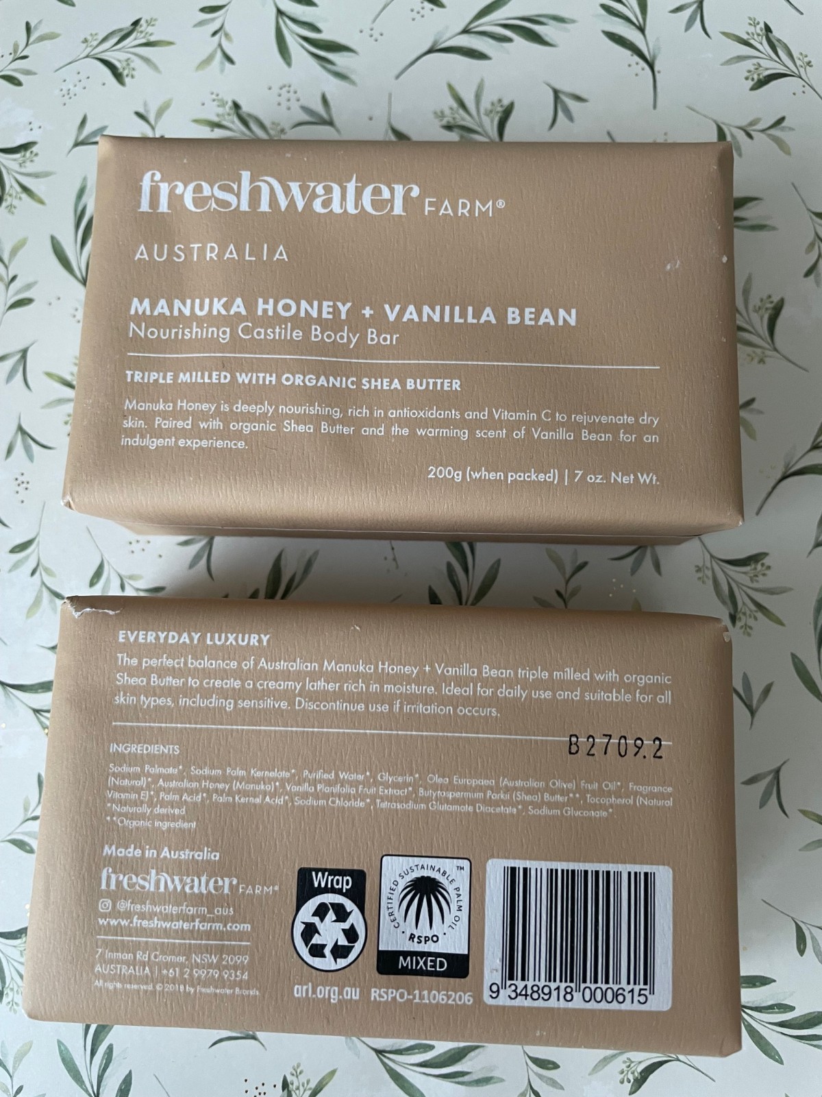 FRESHWATER FARM Manuka Honey + Vanilla Bean Castille Body Bar Soap x 2 ~ NEW