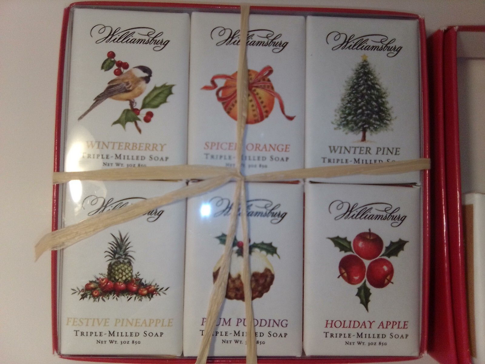 Williamsburg Winter Collection Triple Milled Vegetable 6 Soap Bars Holiday 3 oz