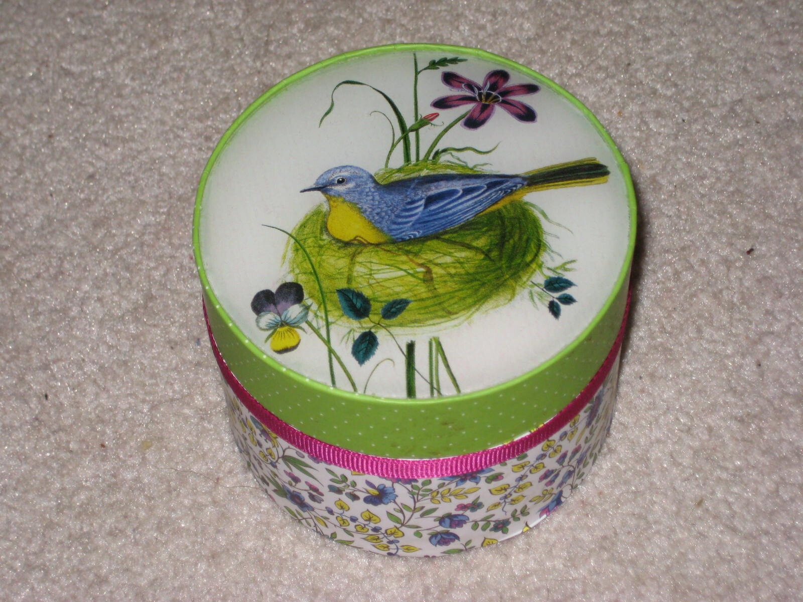 Vintage Fringe Studio Scented 5 oz Bar in Glass Topped Trinket Box Soap USA Made