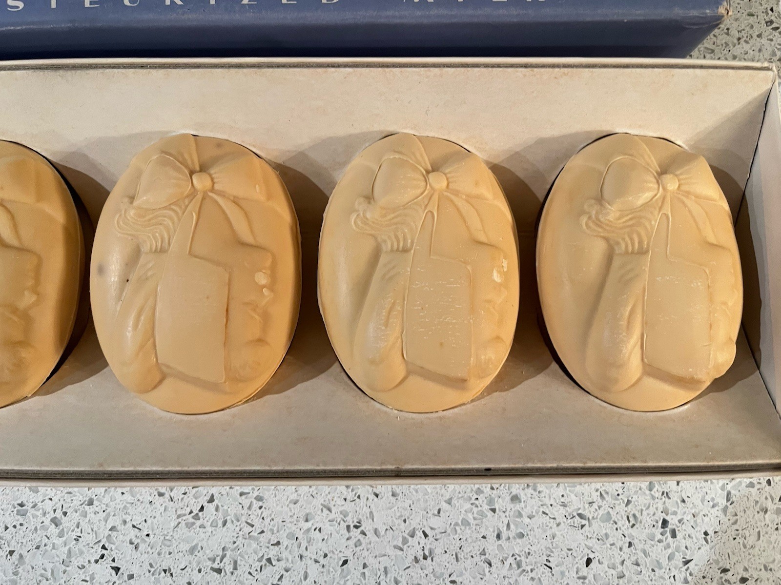 Vtg Lorie For Dry Sensitive Skin Savon Au Lait Soap