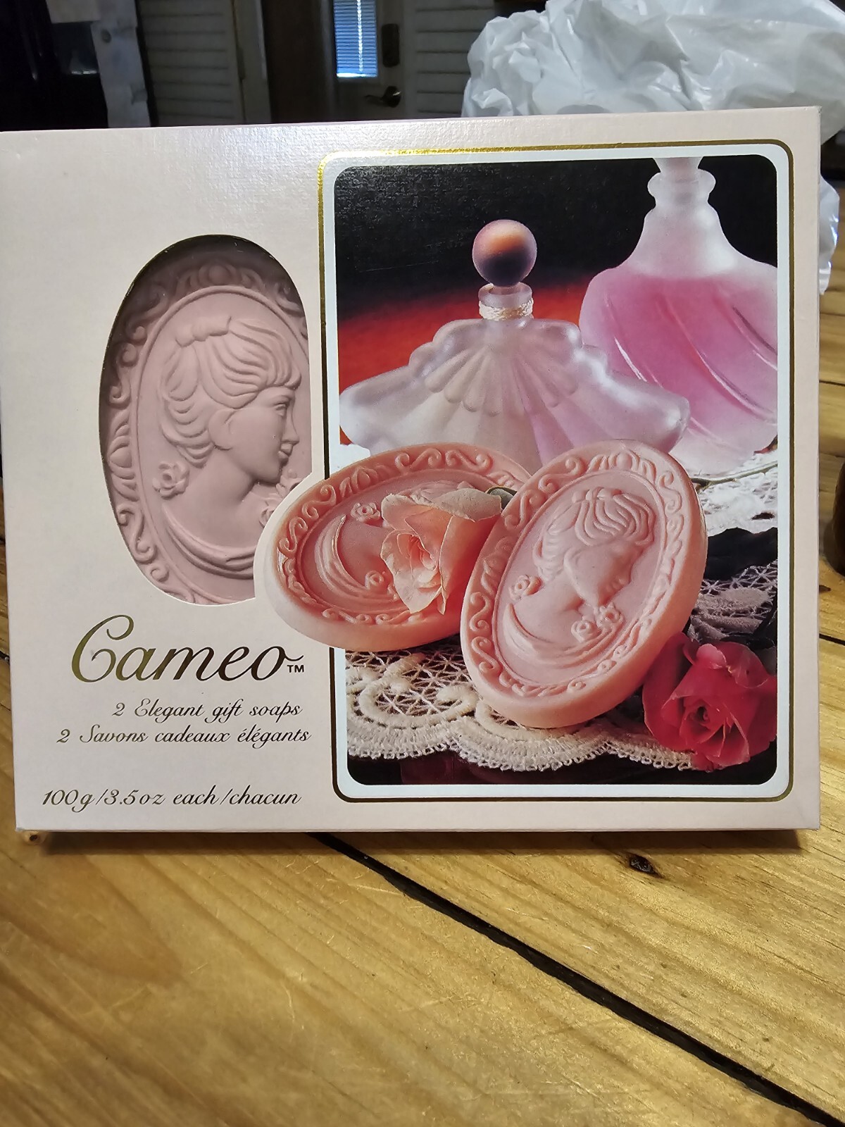 Vintage Cameo Elegant Gift Soaps in Box Scented 3.5oz Each