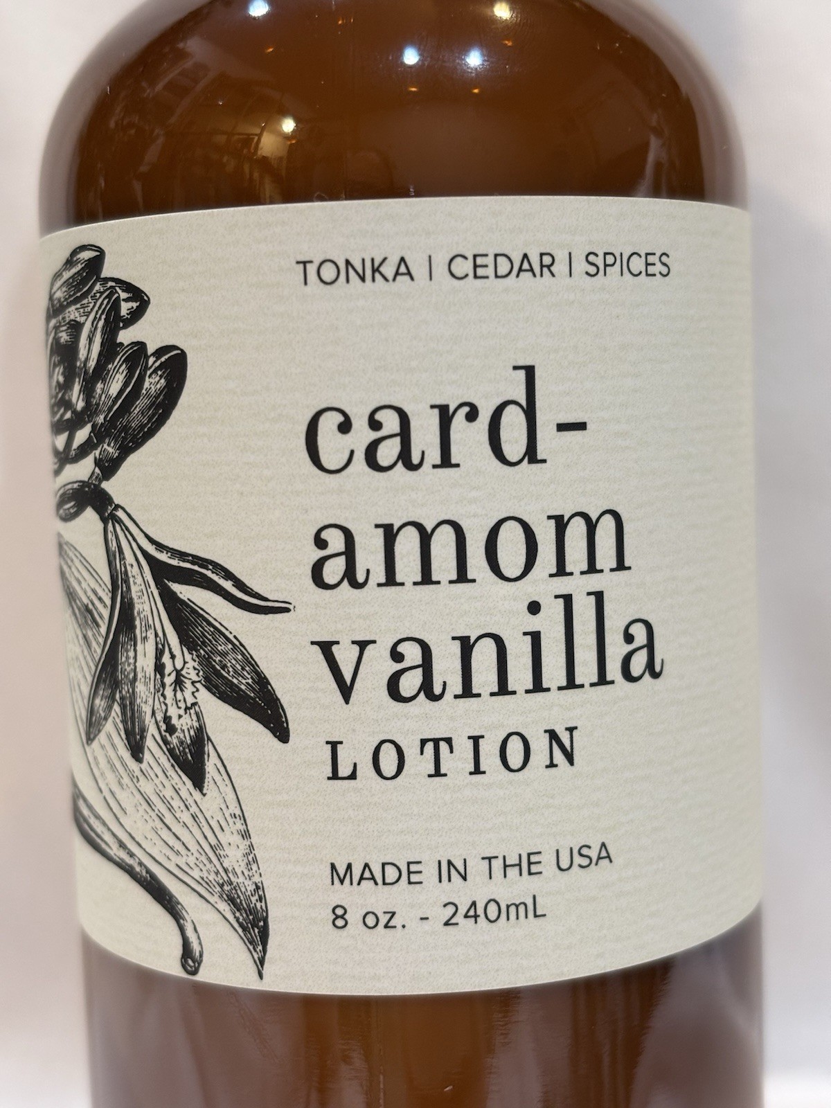 Broken Top Cardamom Vanilla Hand & Body Lotion 8oz (240ml)