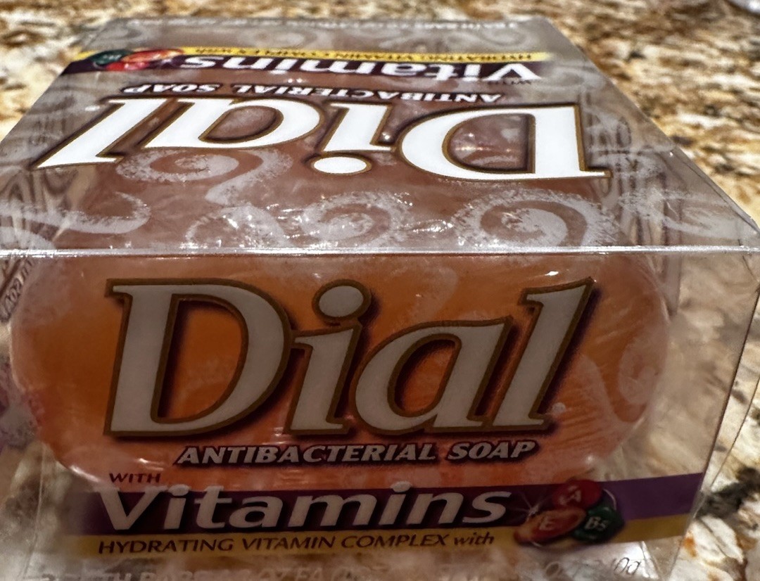 Vintage Dial Antibacterial Soap Vitamins 3 Bar Pack 12oz NOS Sealed Rare