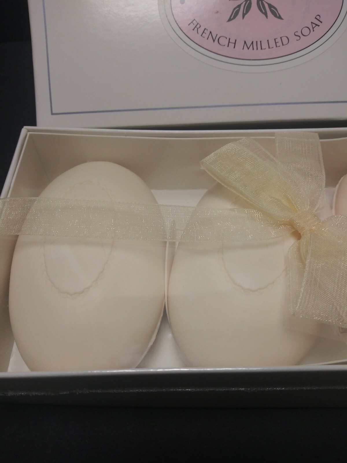 Fieldcrest French Milled Soap 3 Pack NIB Ivory/Vanilla Net Wt 14 oz