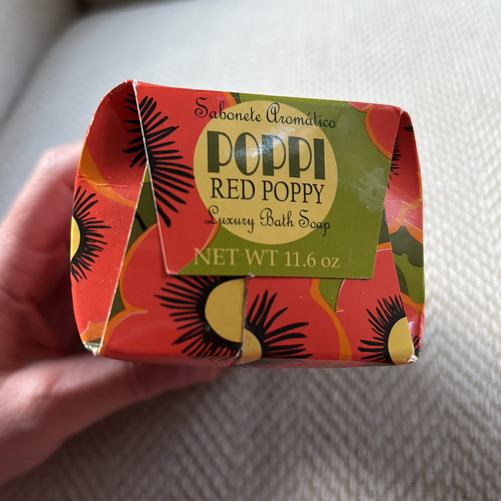 Lafco Poppi Red Poppy Luxury Bath Soap Bar Sabonete Aromatic Package Wear