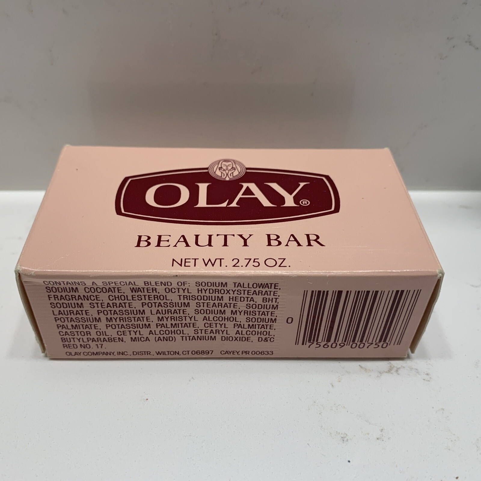Vintage OLAY Beauty Bar Soap Net Wt. 2.75 oz Pink New In Wrapper & Box