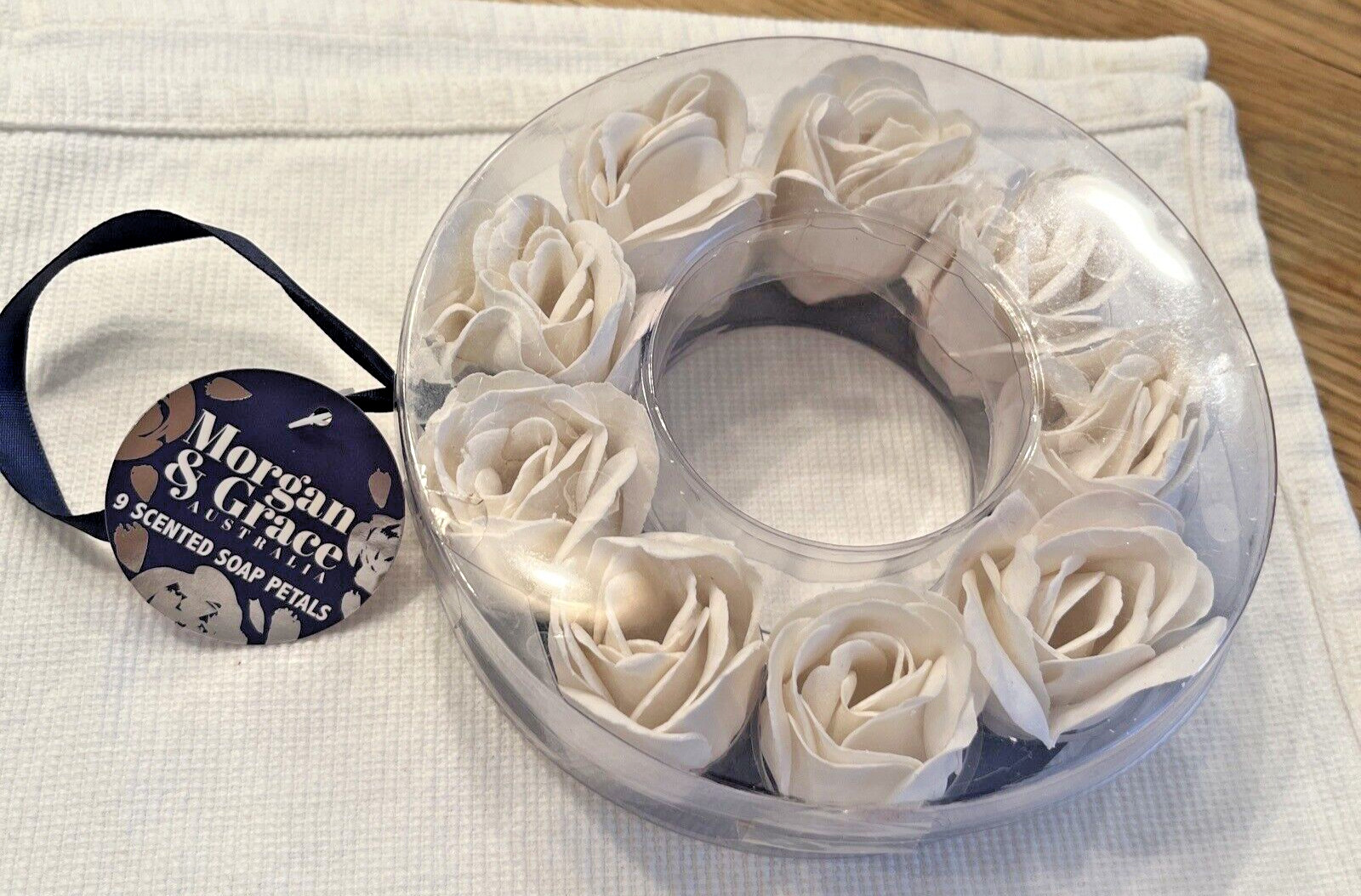 Morgan & Grace Australia 9 Scented Soap Petals NIB for Indulging Bath Time!
