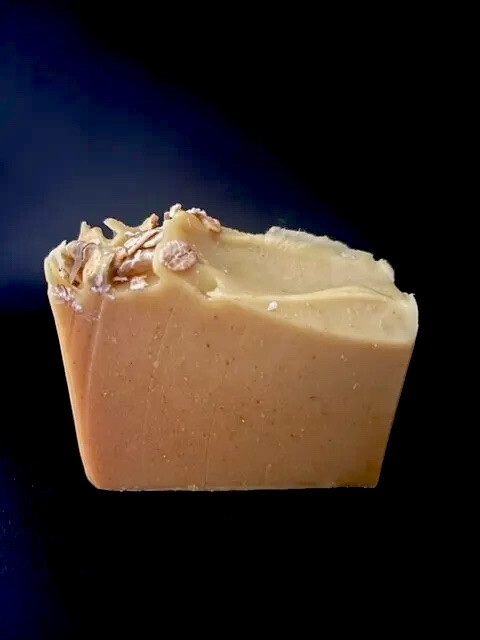 Handmade Soap – Goat Milk with Oatmeal & Honey – Cold Processed