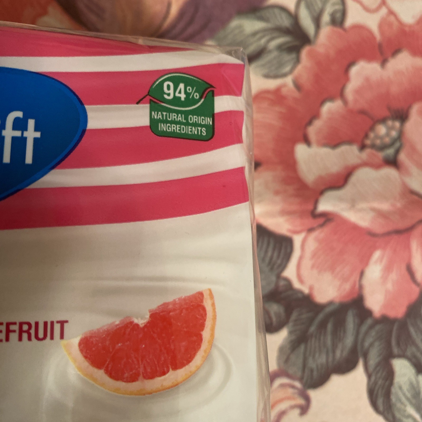 Vry Soft NIP Pink Grapefruit Vegan Soap 2.82 oz Bars Pkg Of 4: 94% Natural