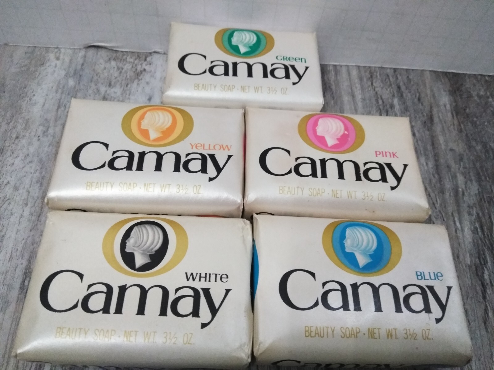 N.O.S. Camay Beauty Bar Gentle Soap White, blue, green, yellow, pink 3.5 oz- 5pk