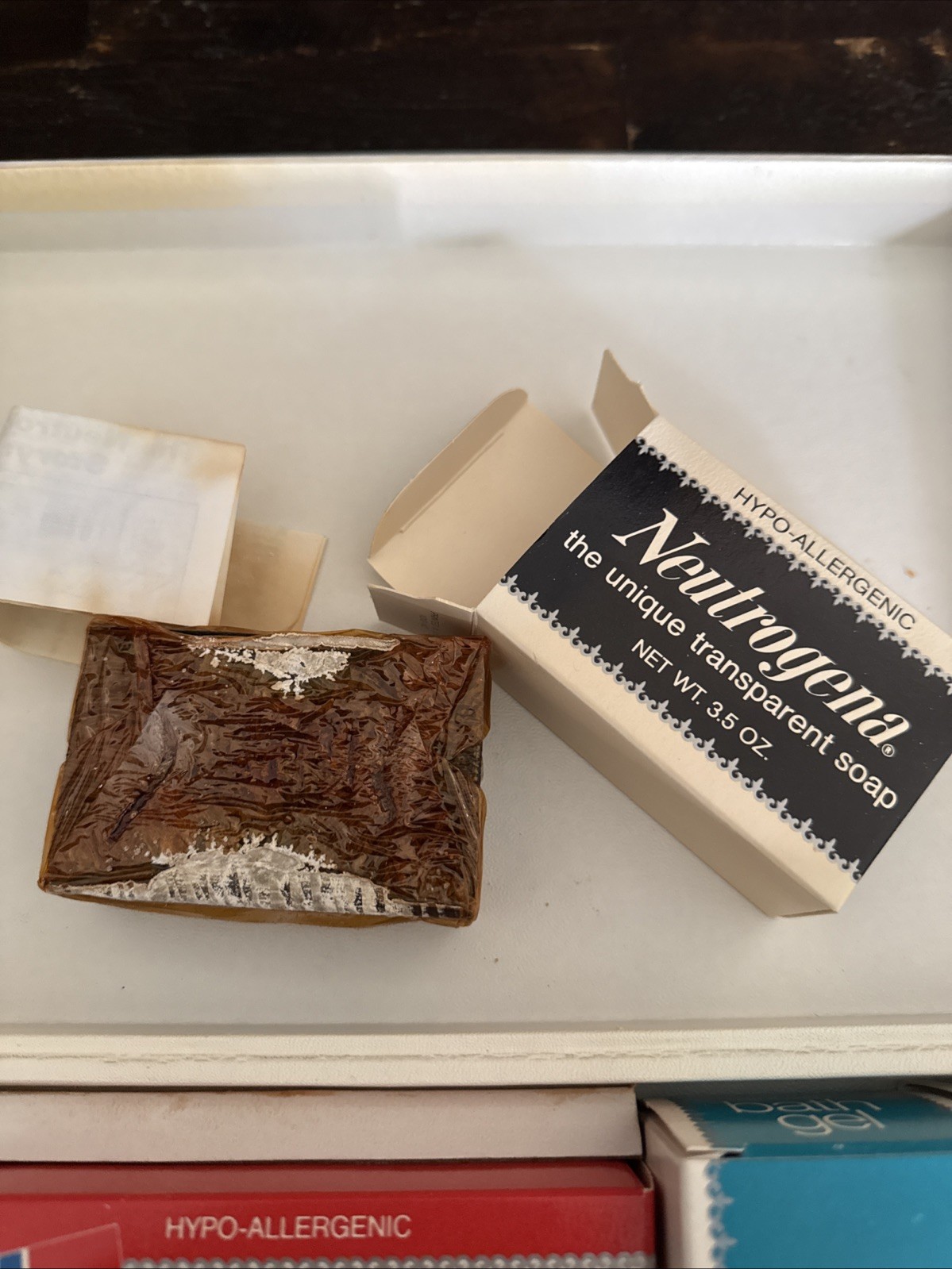 Vtg Neutrogena Soaps Set Of 7 NOS 1976 HTF Advertising Collectible Movie Prop