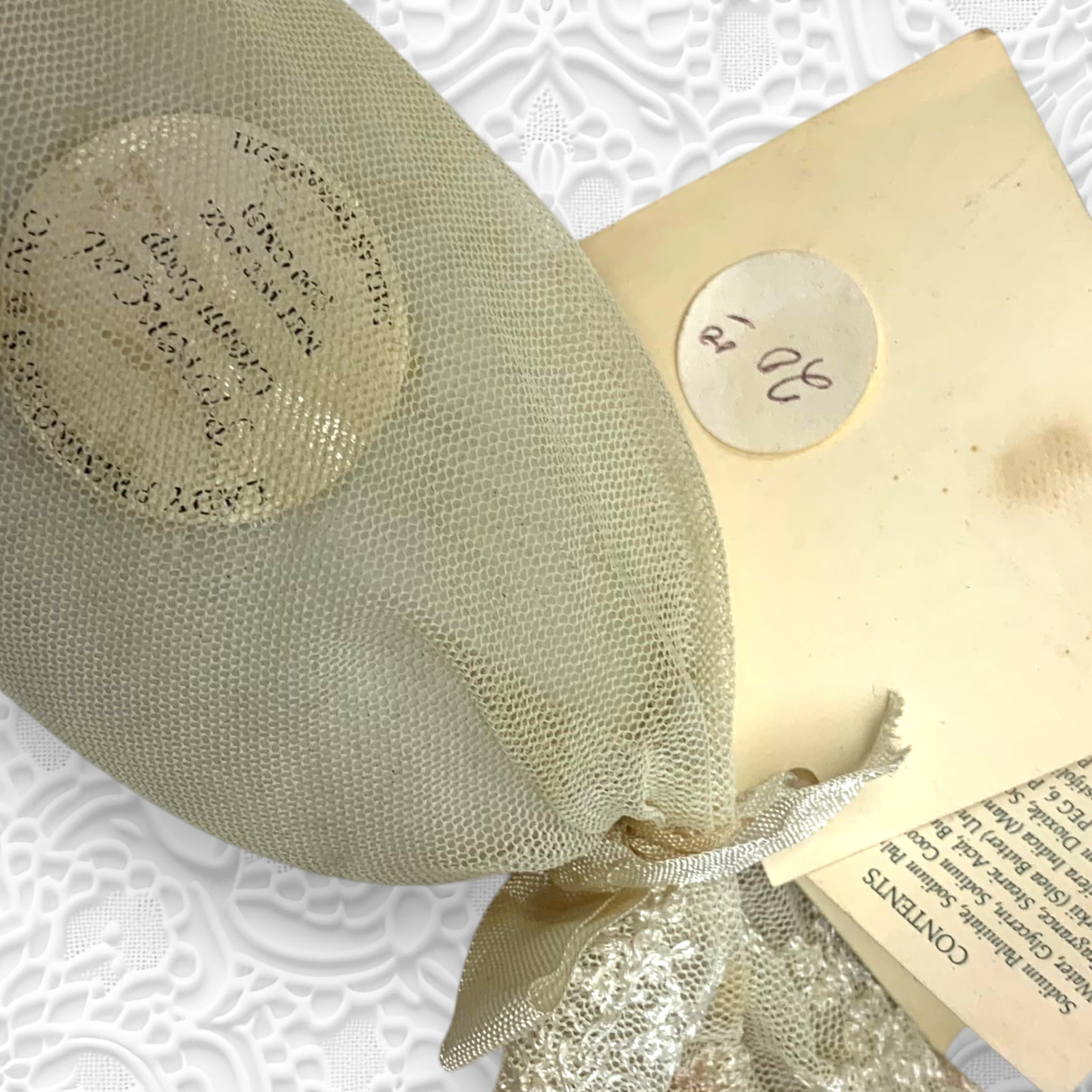 Vintage Lady Primrose Provencal Lavender French Milled Soap Lace Exfoliant 5 oz