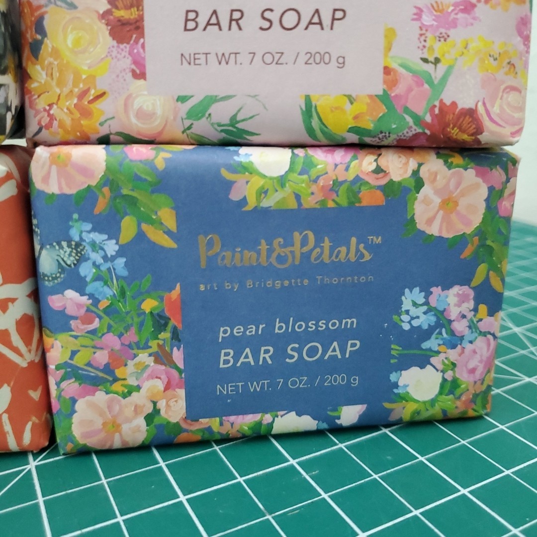 4 Bars Paint & Petals Scented Luxury Bar Soap w/Shea 7oz ea Assorted Scents