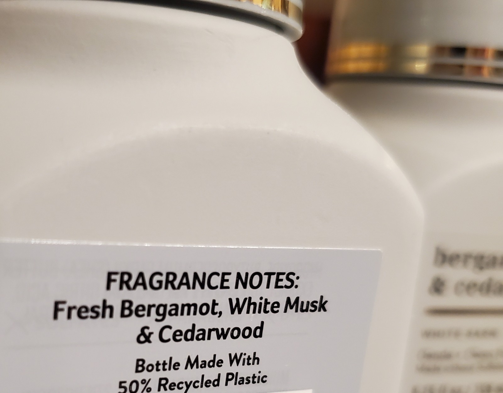 White Barn Bath & Body Works BERGAMOT & CEDAR Gentle Foaming Hand Soap Lot Of 2