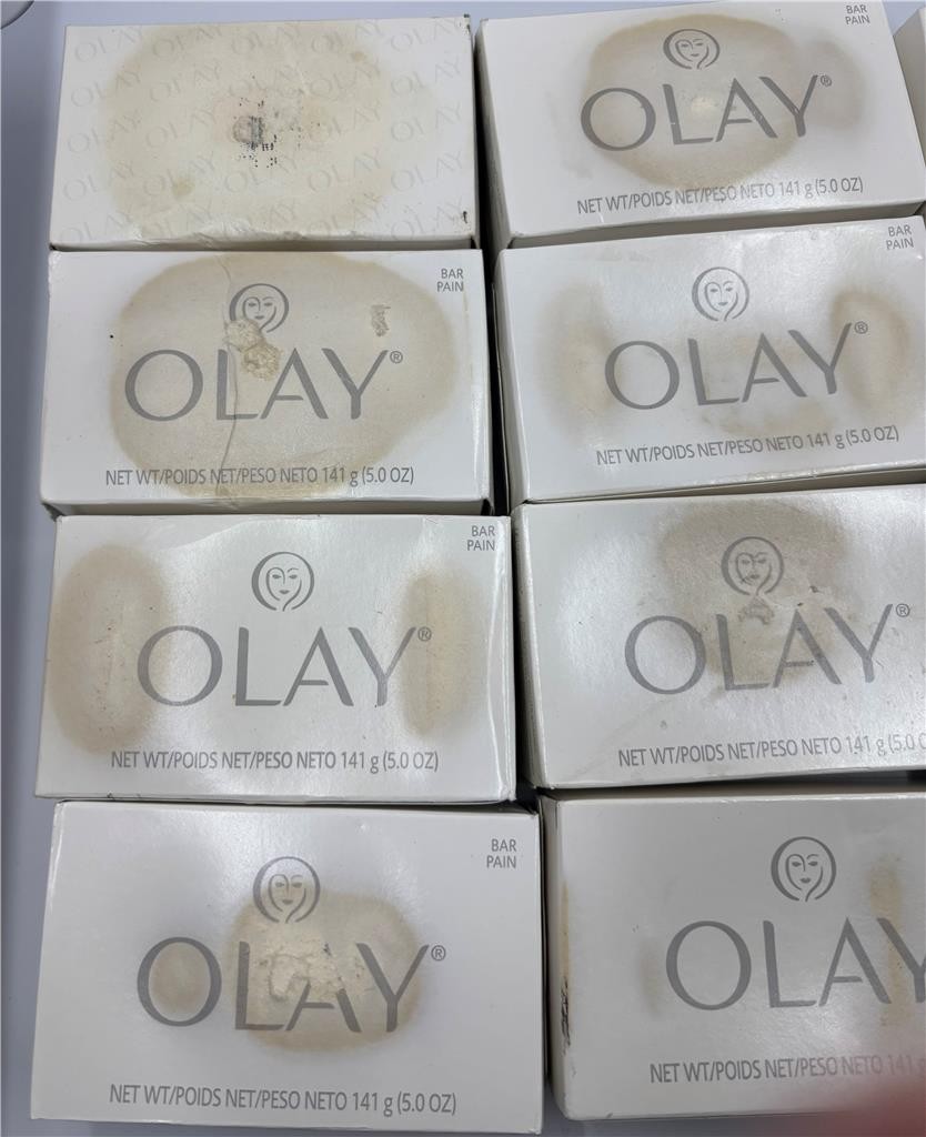 12 Vintage Olay bar soaps 5 oz each box wear bar pain