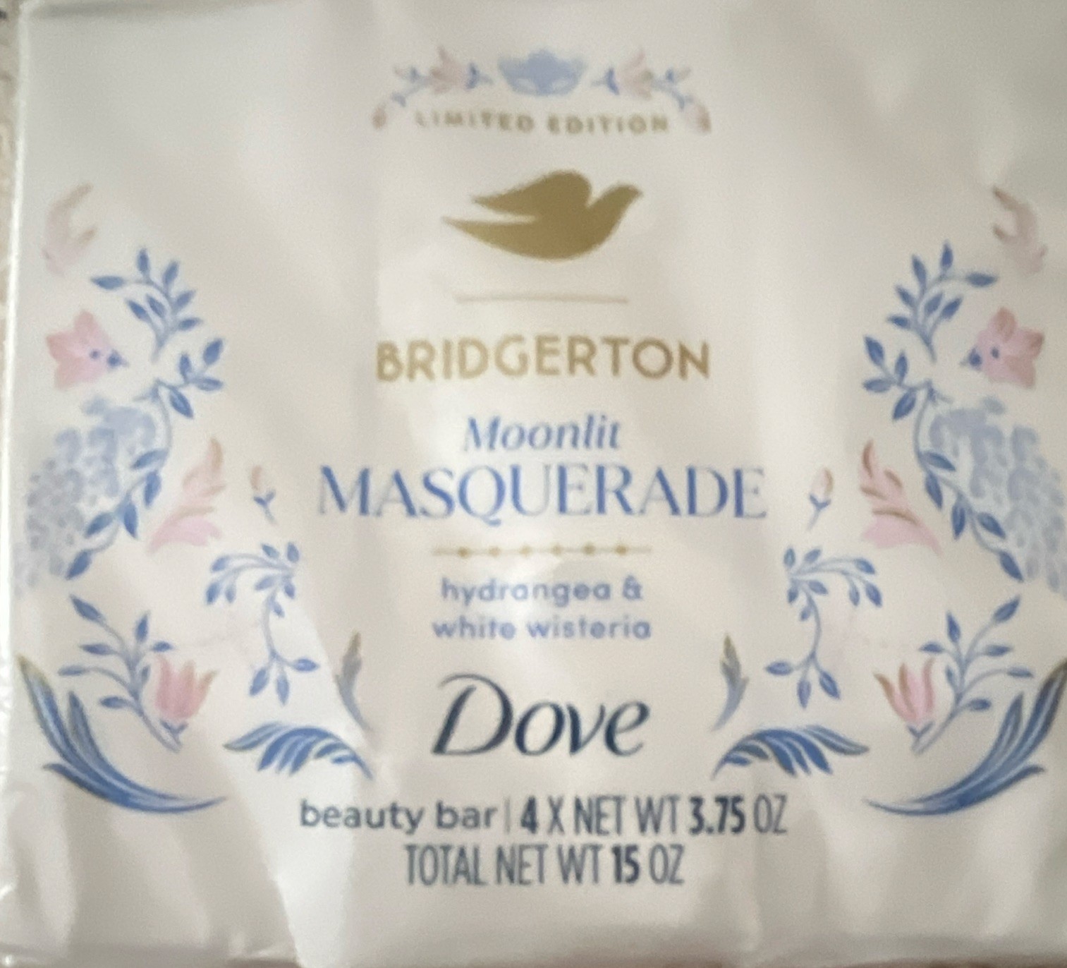 Dove Bridgerton Moonlit Masquerade Beauty Bar Hydrangea & W Wisteria 4pk 15oz