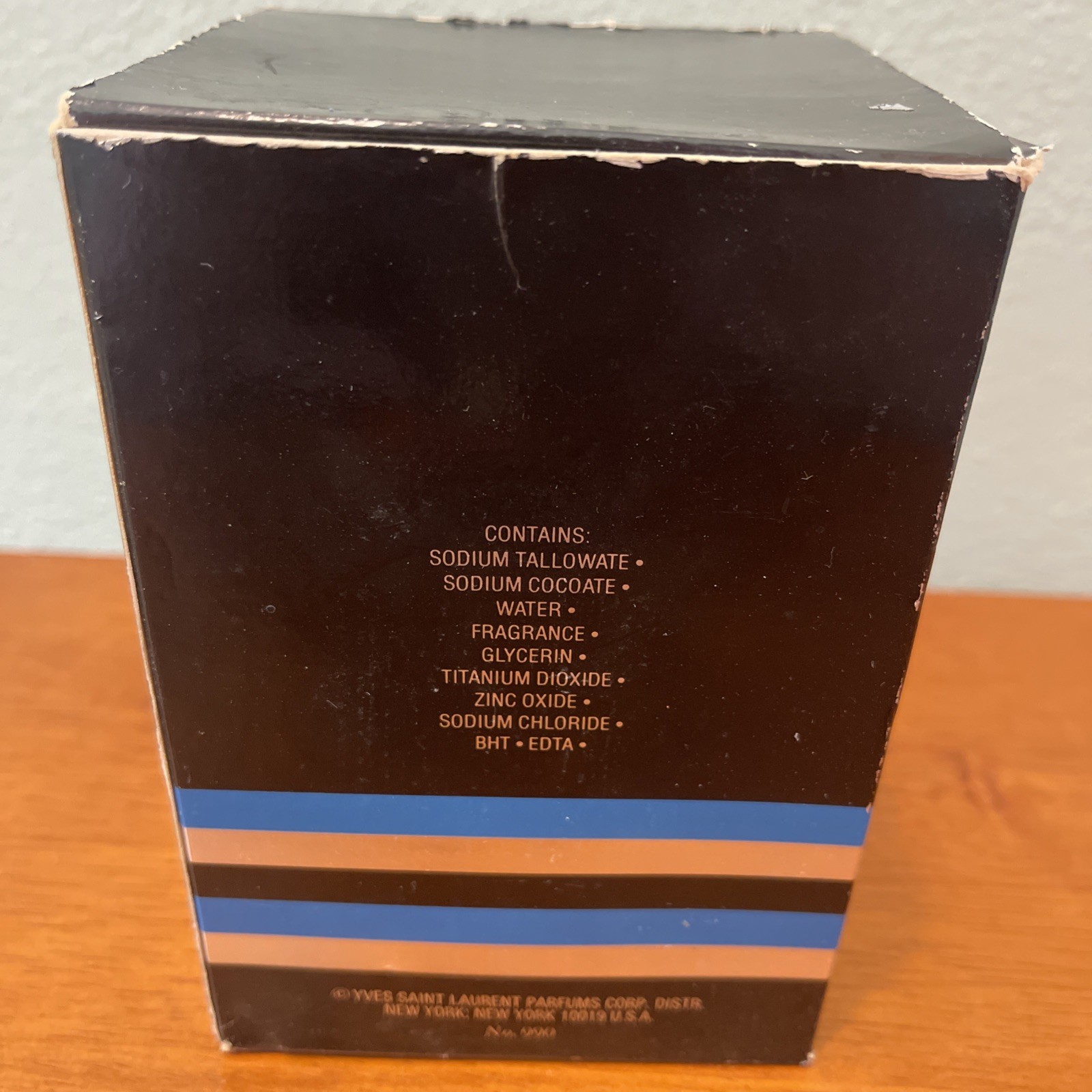YVES SAINT LAURENT RIVE GAUCHE 4OZ X 2 VINTAGE SOAPS WITH BOX) – One Missing