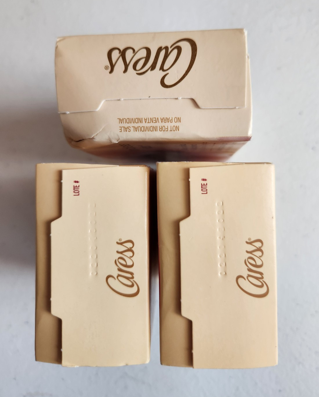 1 Caress Endless Kiss Creamy Vanilla & Sandalwood 2 White Peach & Orange Blossom