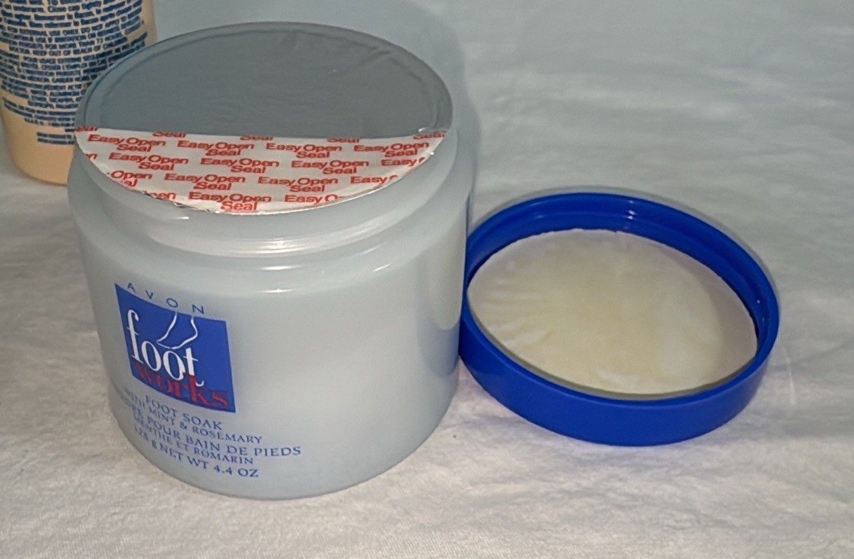 Vintage Avon Skin-So-Soft Lot Soap, Deodorant & Foot Soak, Ivy Block NEW
