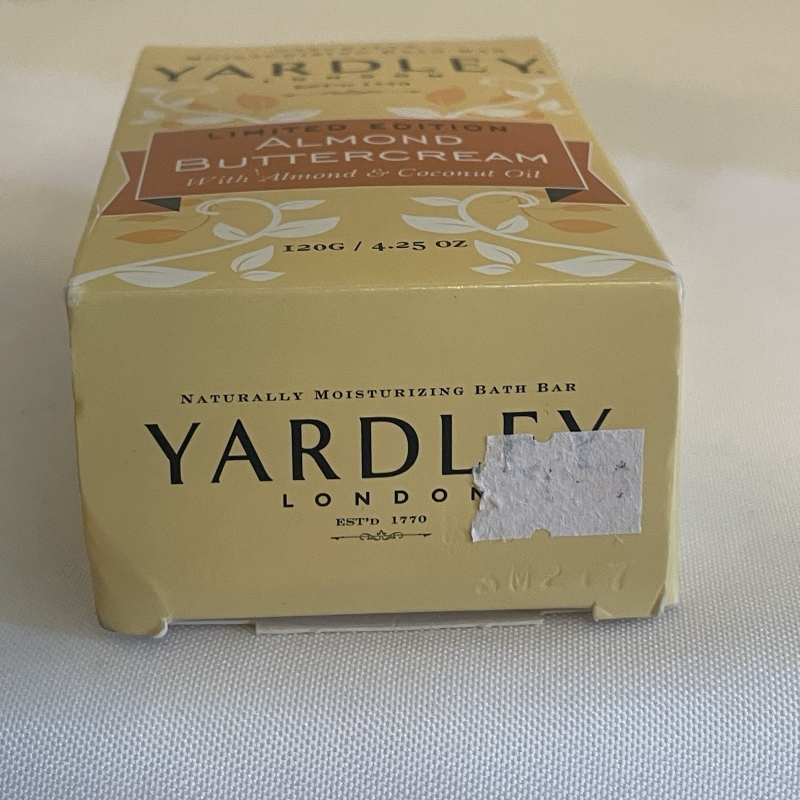 Yardley London Almond Buttercream Naturally Moisturizing Bath Bar 4.25 oz