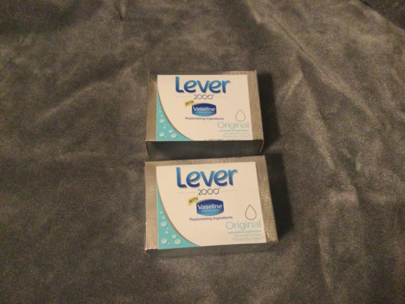 (2)Lever 2000 Soap Original With Vaseline,NIB,OS,Disc 4.5 oz Bars.FRee Shipping!