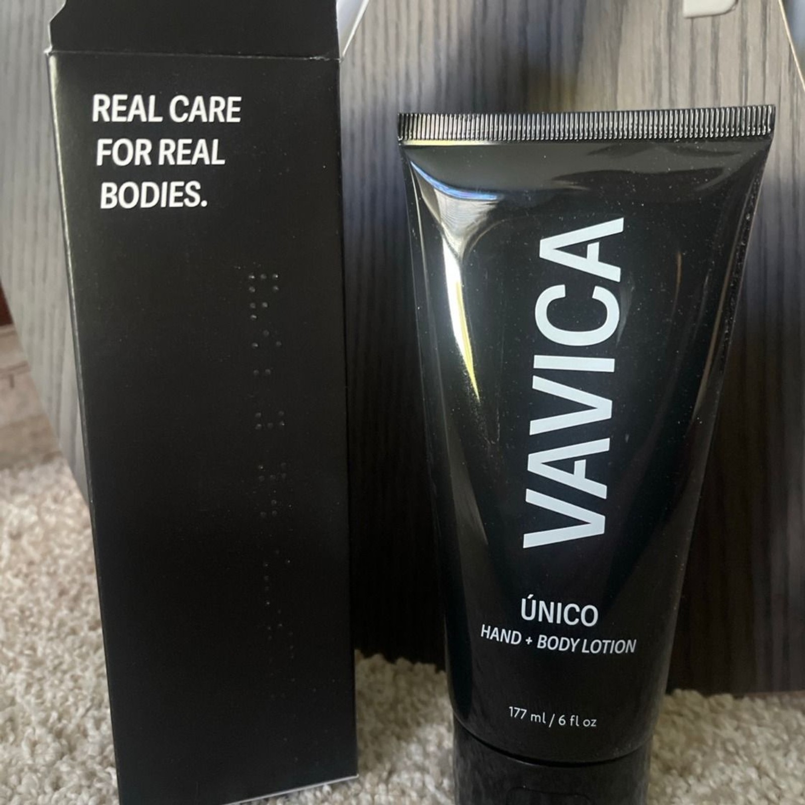 Vavica Unico Hand and Body Lotion Full Size 6 oz BNIB