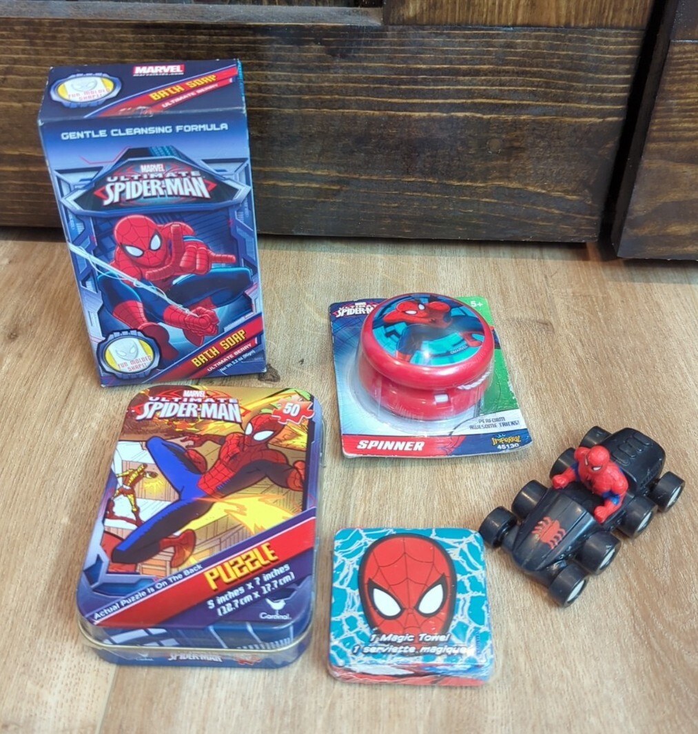Marvel Ultimate Berry Spiderman Molded Bath Soap Bar Magic Towel Puzzle Spinner