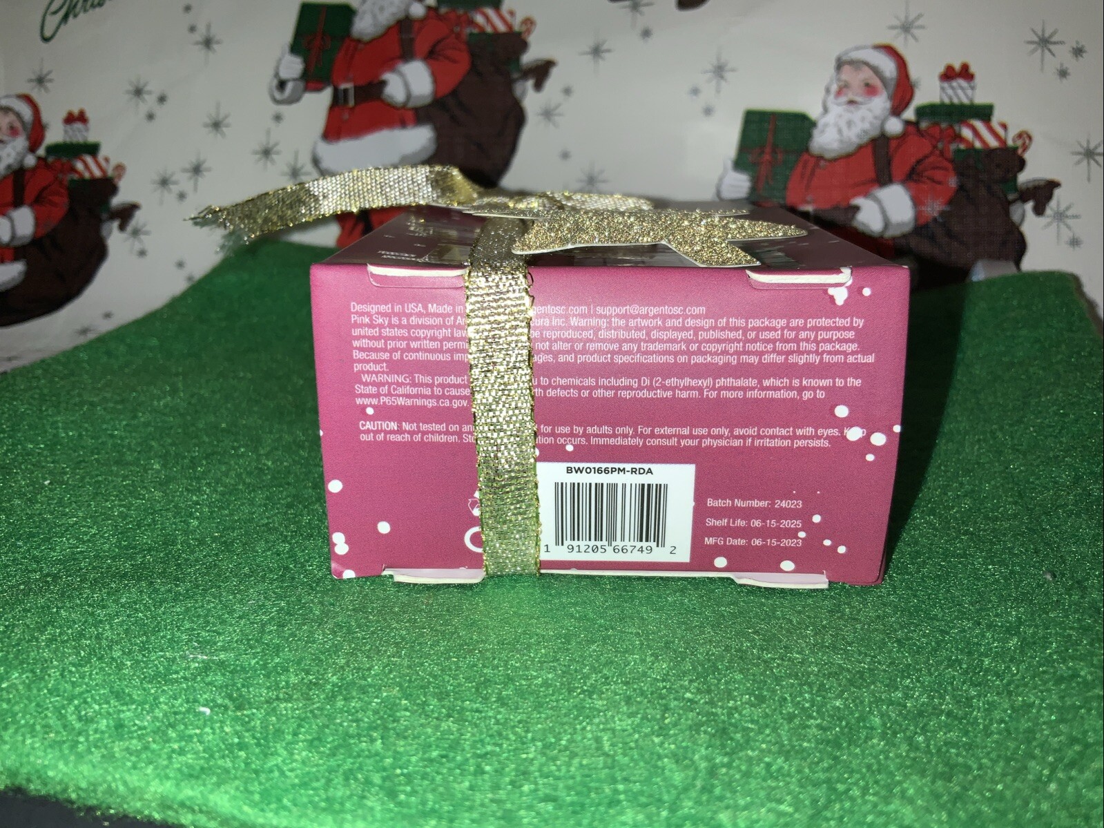 Pink Sky Peppermint Scented 10.5 Oz Luxury Bar,/ HOLIDAY /Christmas ￼