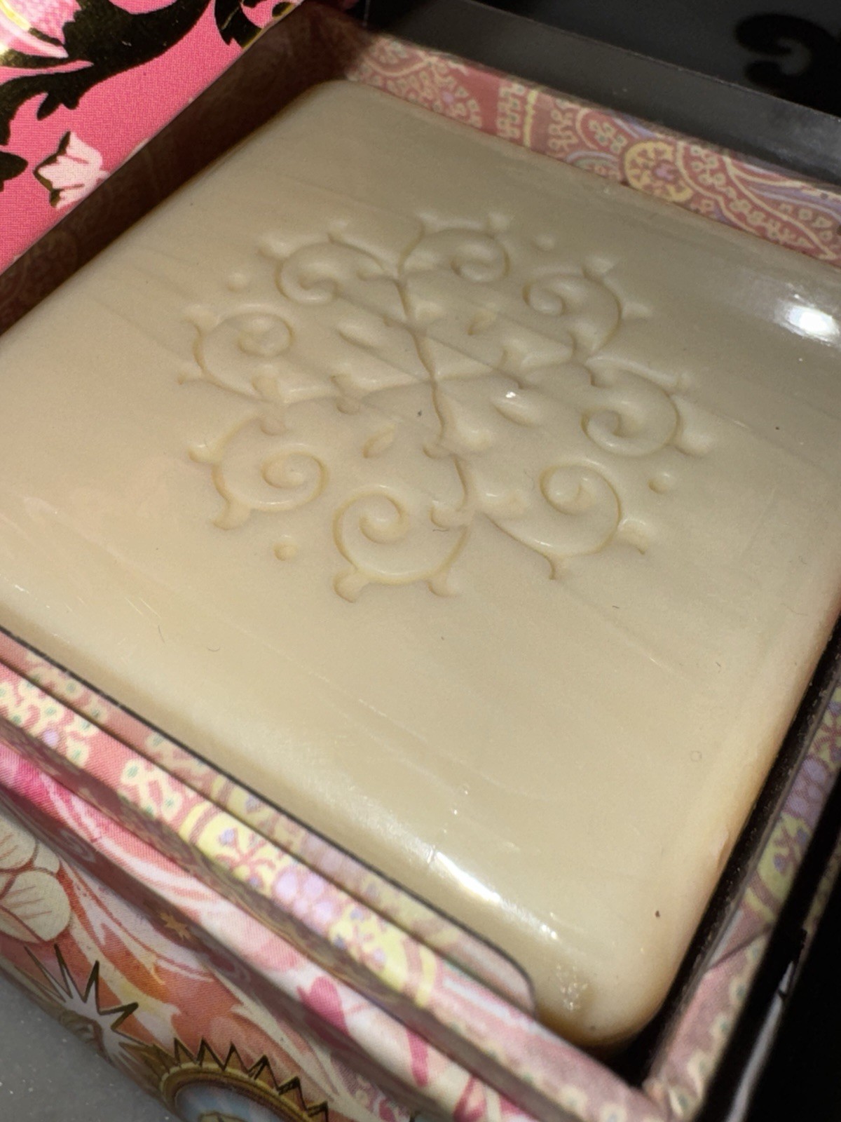 Floral Decorative Box Body Bar Soap for Body & Hands, Beige, Rectangular, Women