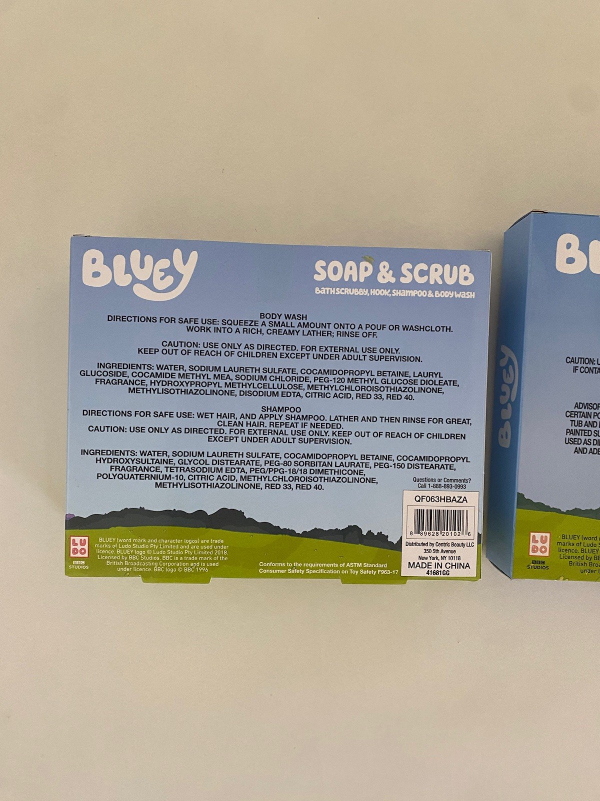 BLUEY 4 PIECE SOAP & SCRUB GIFT SET & BATH BOMB SPONGE GIFT SET NIB BERRY SCENT