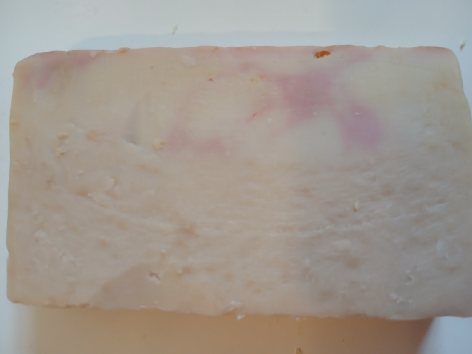 STRAWBERRY VANILLA GOAT MILK SOAP HAPPY GOAT CREAMERY FREE SHIPPING SMELLY CHEAP