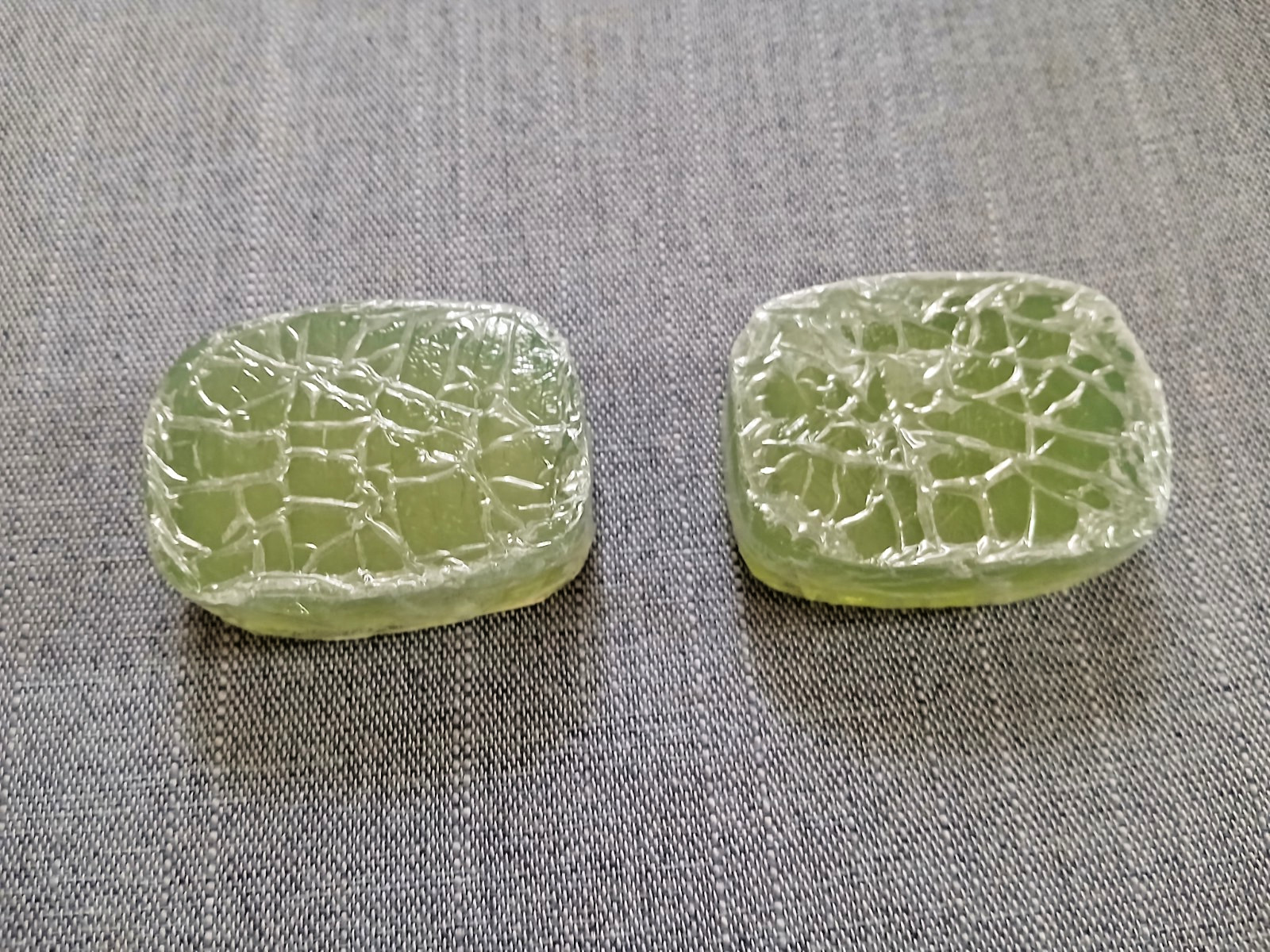 2 Vintage Clearly Natural Glycerine Bar Soaps Lily, 4 Ounce