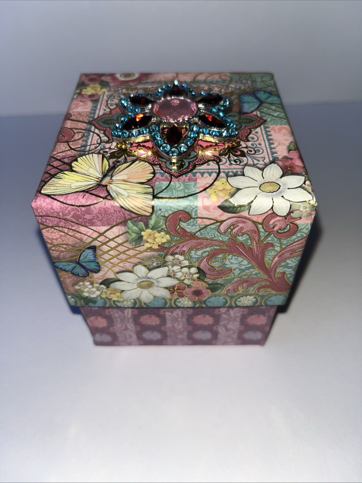 New Punch Studio Rose Soap Music Box Ode To joy