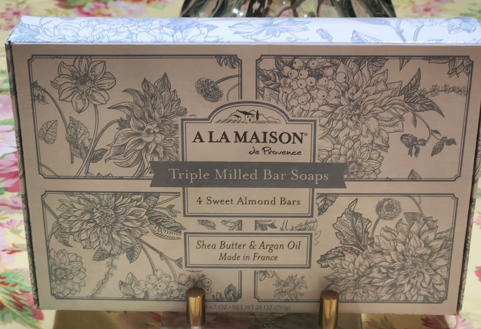 A La Maison De Provence Triple Milled Set of 4 Sweet Almond Soap Bars New in Box