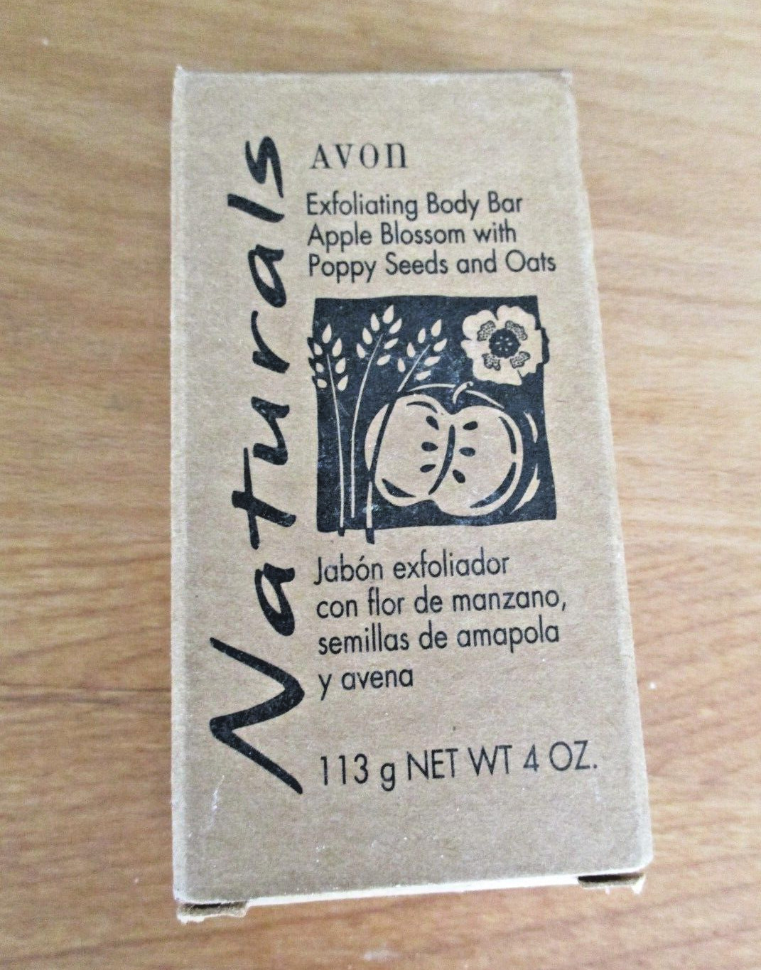 Avon Naturals Soap Exfoliating Body Bar APPLE BLOSSOM /POPPY SEEDS & Oats 4 Oz