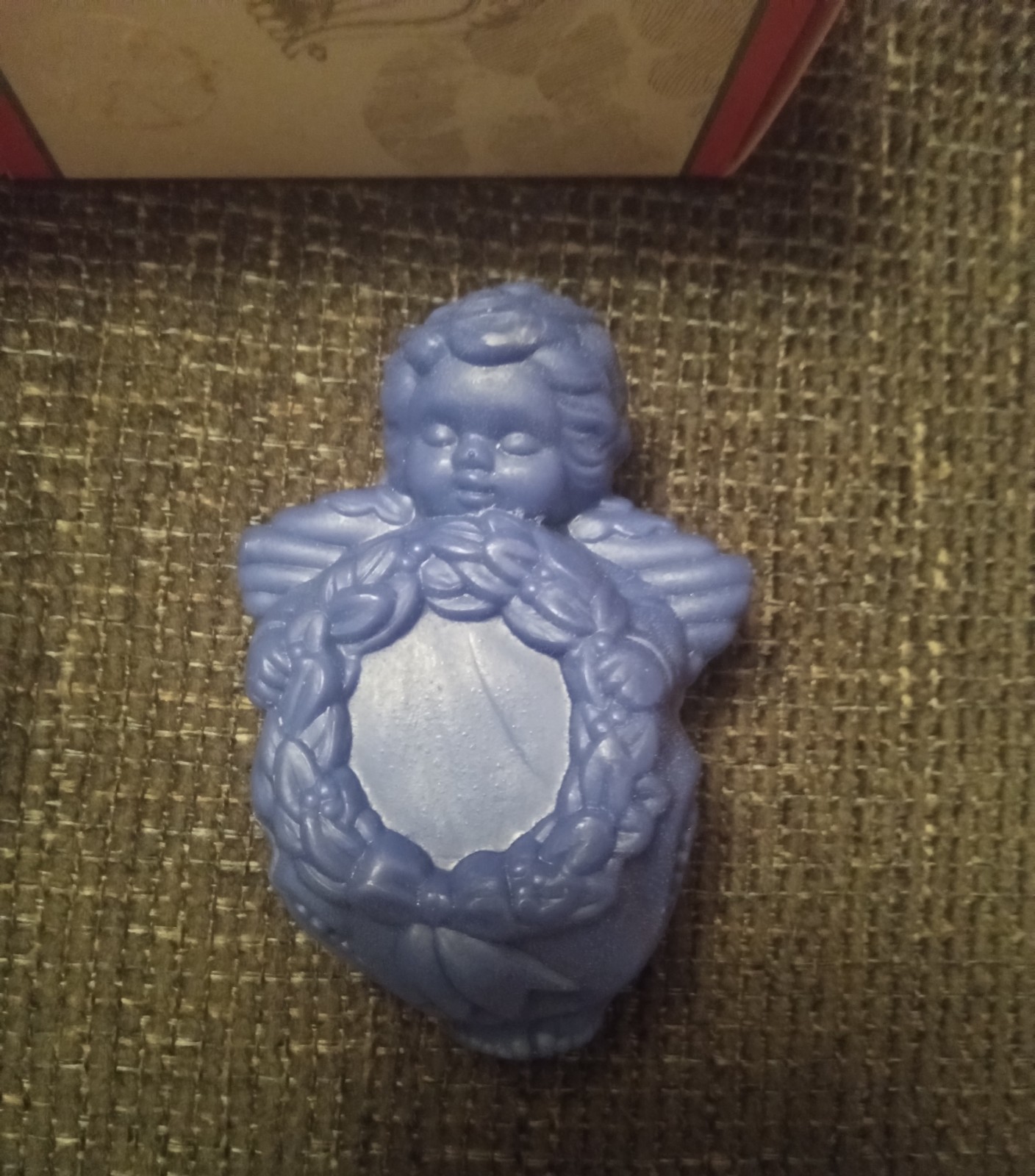 VINTAGE AVON NIGHT MAGIC ANGEL CHERUB SOAP 2 OZ