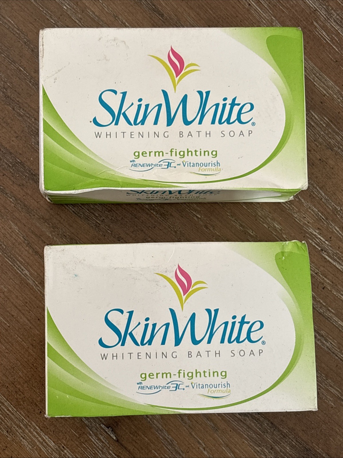 Lot Of 2 Skin White Whitening Bath Soap Germ-Fighting Green Box 4.75oz