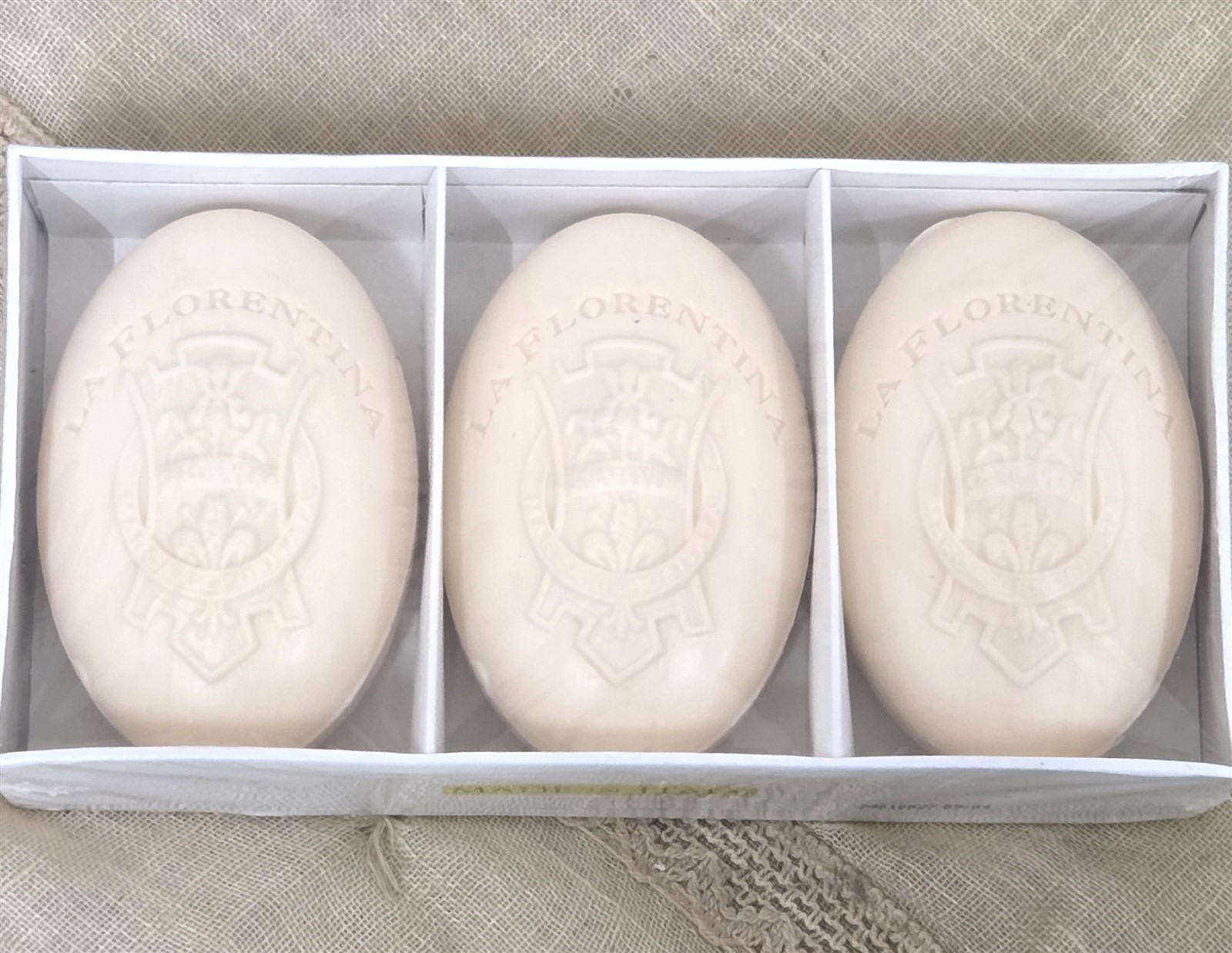 Victorian Trading La Florentina Lemon Lavender Limone-Lavande Soap 3 5oz Bars 2C