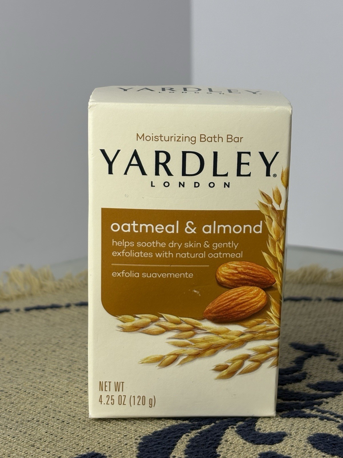 NEW Yardley London Oatmeal & Almond Naturally Moisturizing Bath Bar 4.25 Oz
