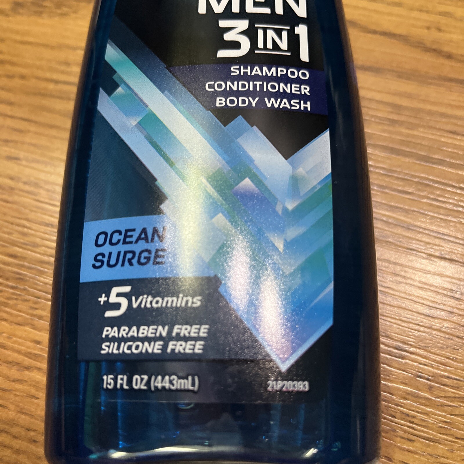 V05 Men 3-in-1 Shampoo Conditioner Body Wash 15 Oz Ocean Surge New
