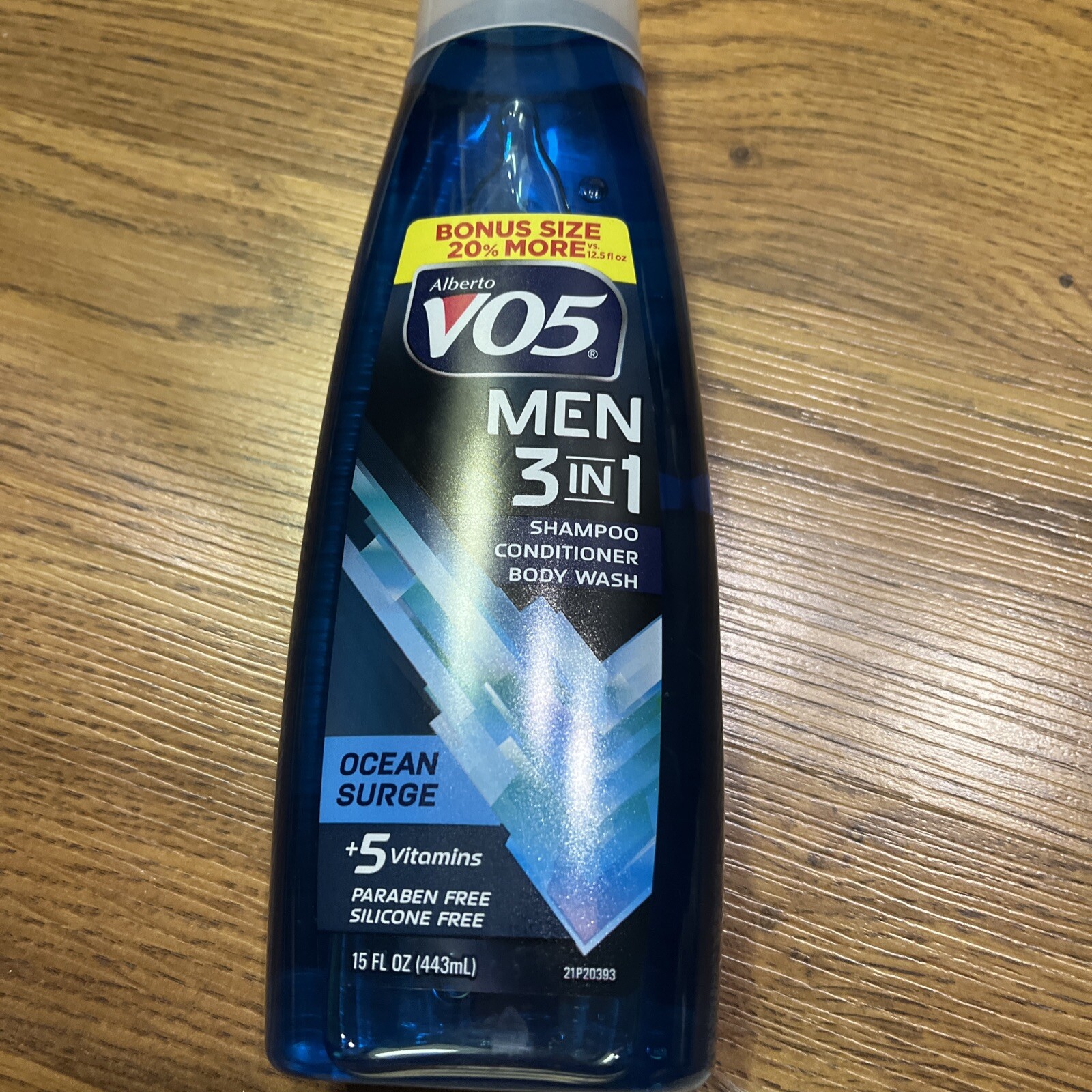 V05 Men 3-in-1 Shampoo Conditioner Body Wash 15 Oz Ocean Surge New