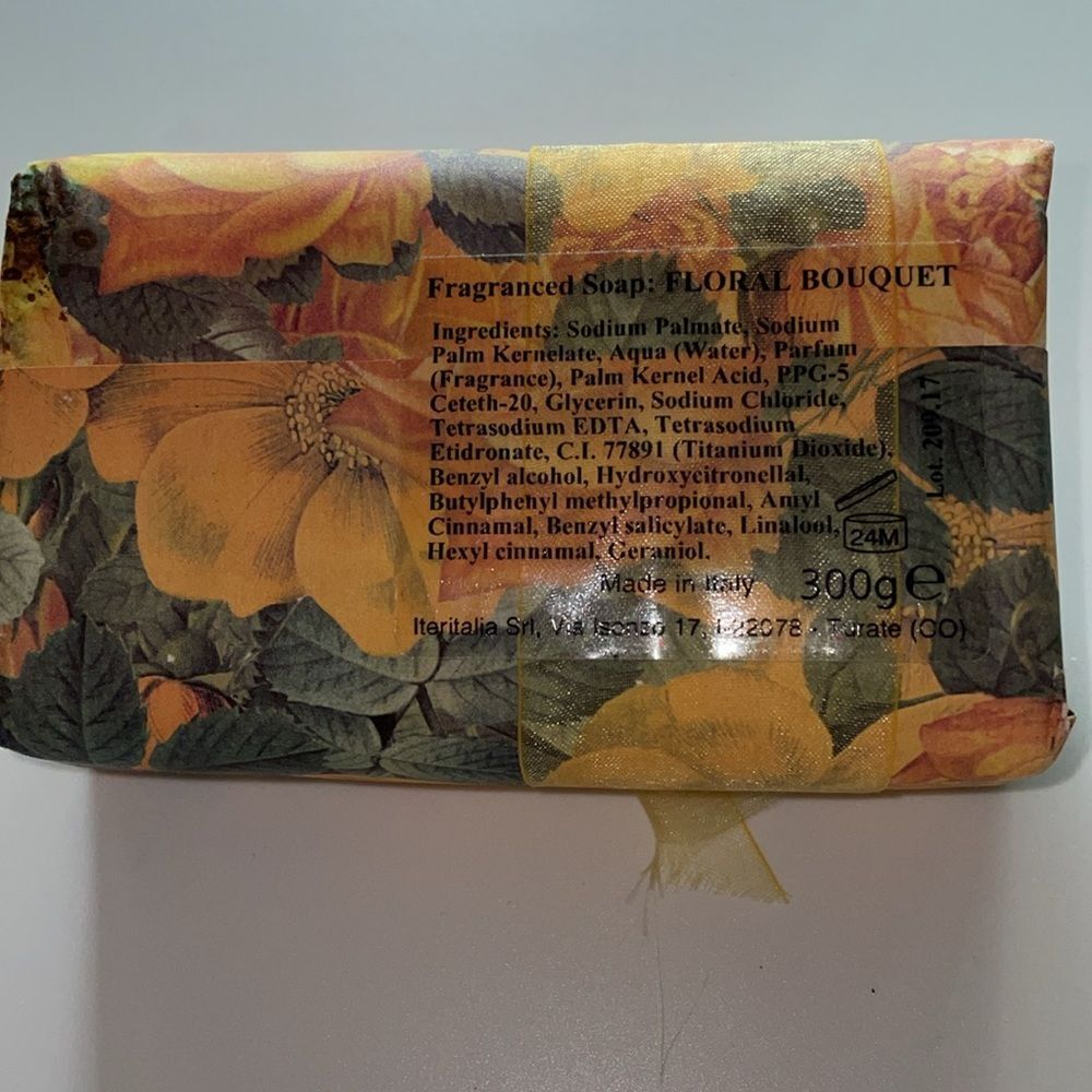 Floral Fragranced Bar Soap Sapone Tradizionale Traditional Italy New Gift Idea