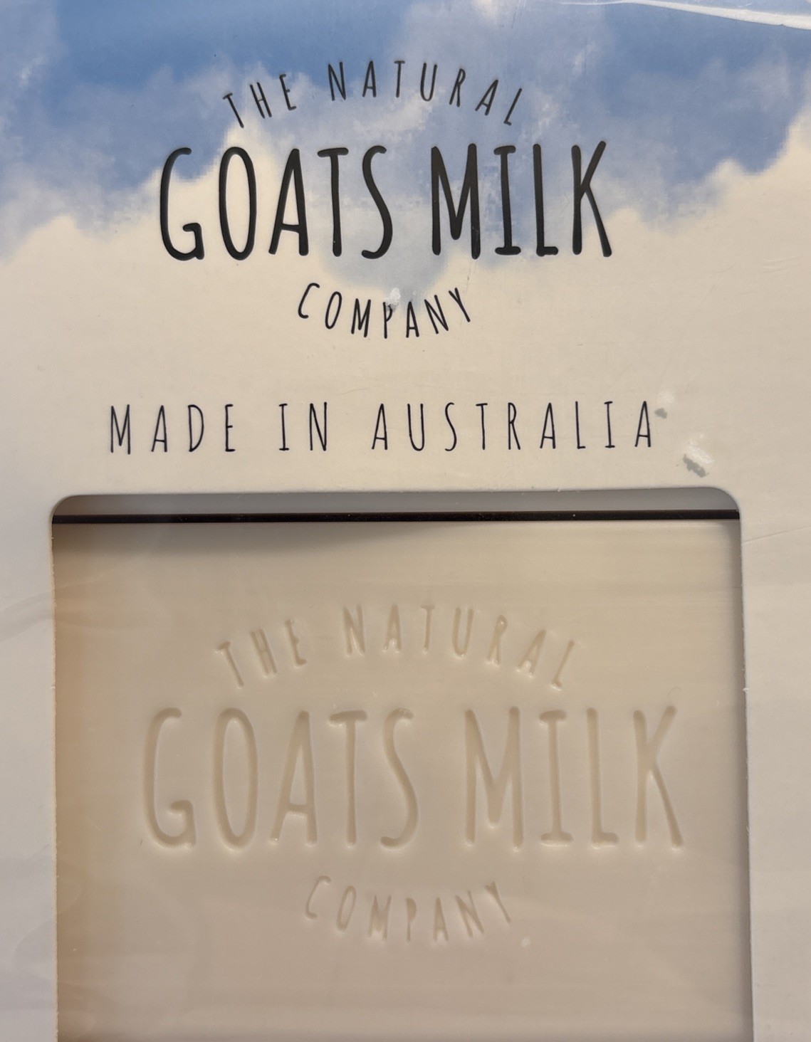 NIB The Natural Goats Milk Company 8 Soap Bars Set Made in Australia 7oz Each
