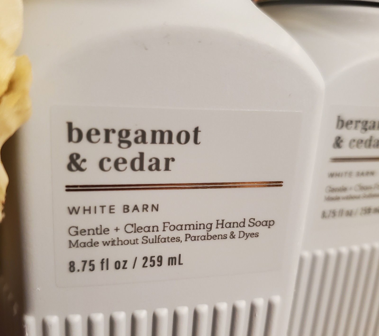 White Barn Bath & Body Works BERGAMOT & CEDAR Gentle Foaming Hand Soap Lot Of 2