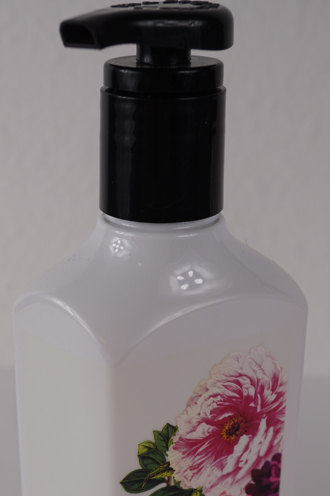 3 BATH & BODY WORKS SOTHER ROSEWATER LAVENDER COCONUT CREAMY LUXE GEL HAND SOAP