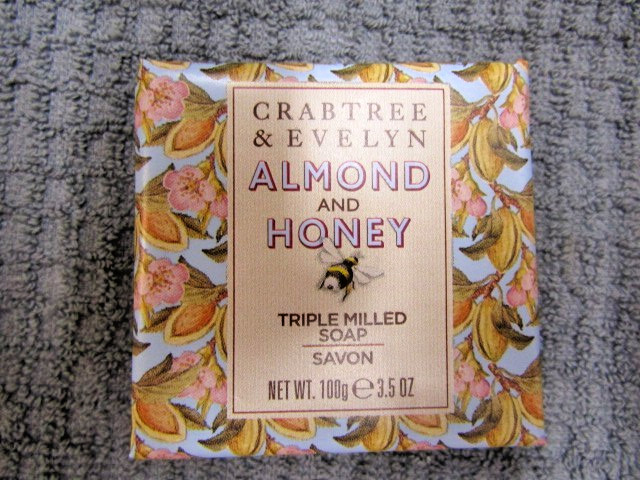 CRABTREE & EVELYN~~ALMOND & HONEY~~TRIPLE MILLED SOAP 3.5 OZ NIP 66