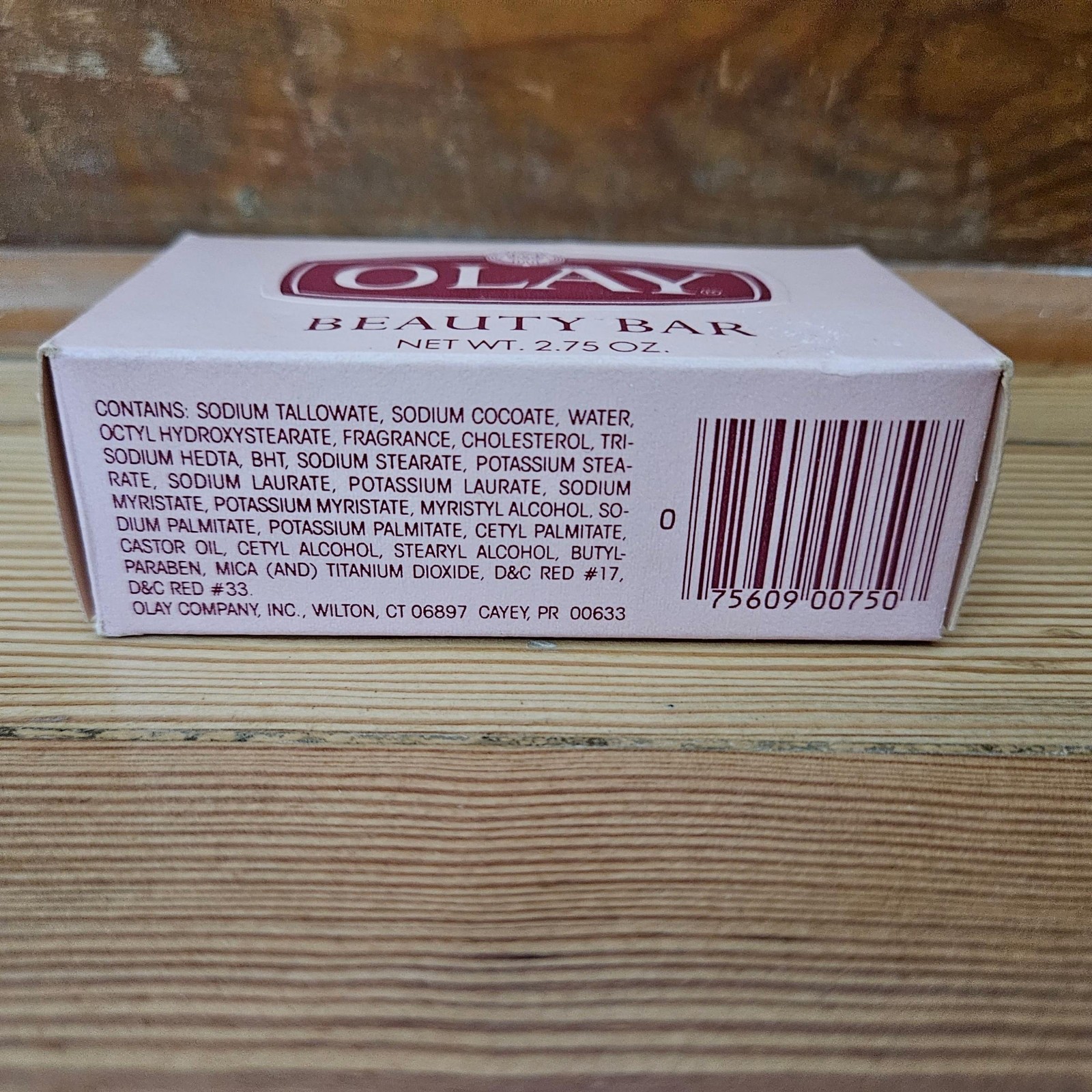 Vintage Oil of Olay Beauty Bar Soap, Pink Box, 2.75 oz, Open Box