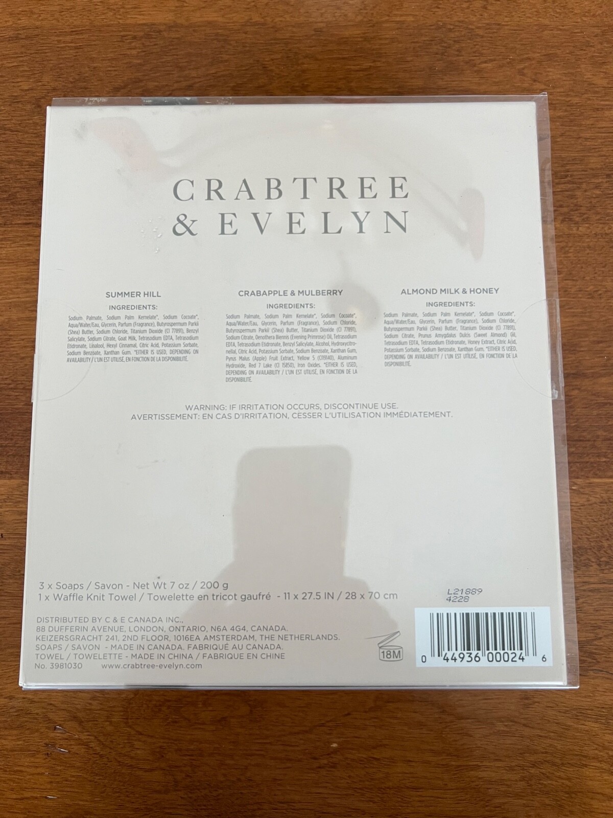 Crabtree & Evelyn Heritage Soaps and Hand Towel Essentials 3 Soaps x 7oz each