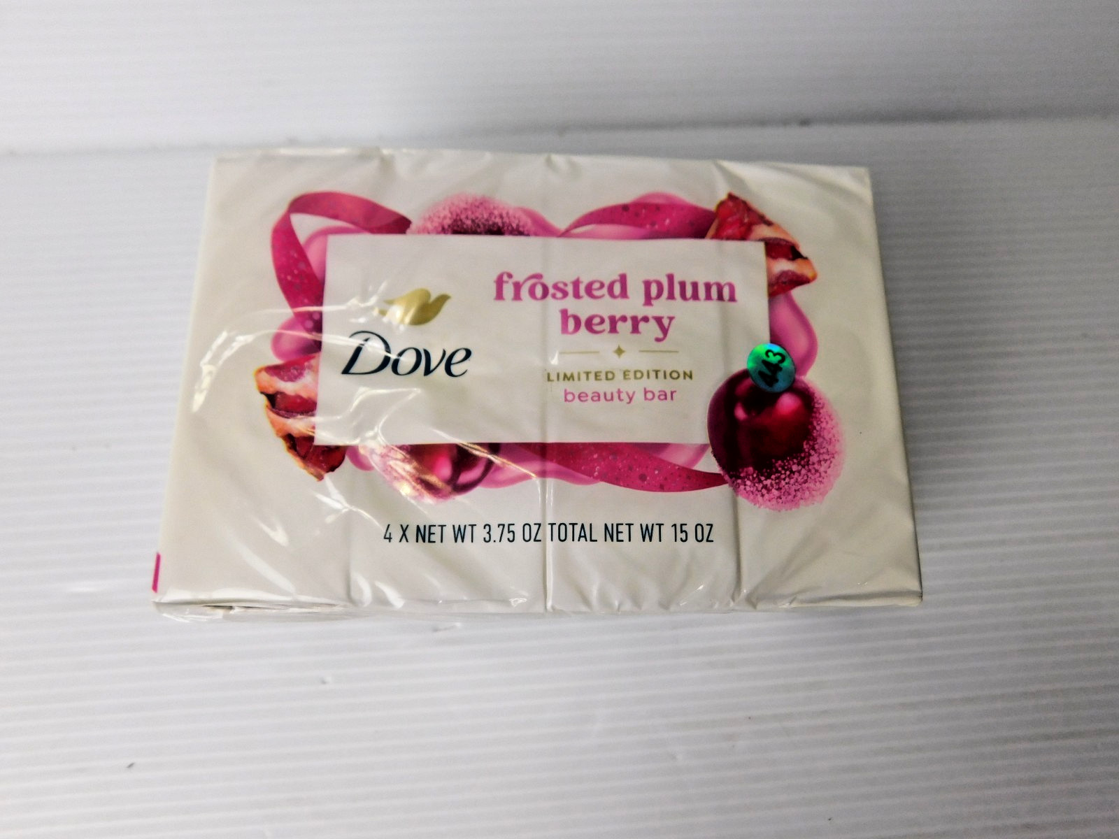 Set of (4) Dove Frosted Plum Berry Limited Edition Holiday Treats Soap Bars