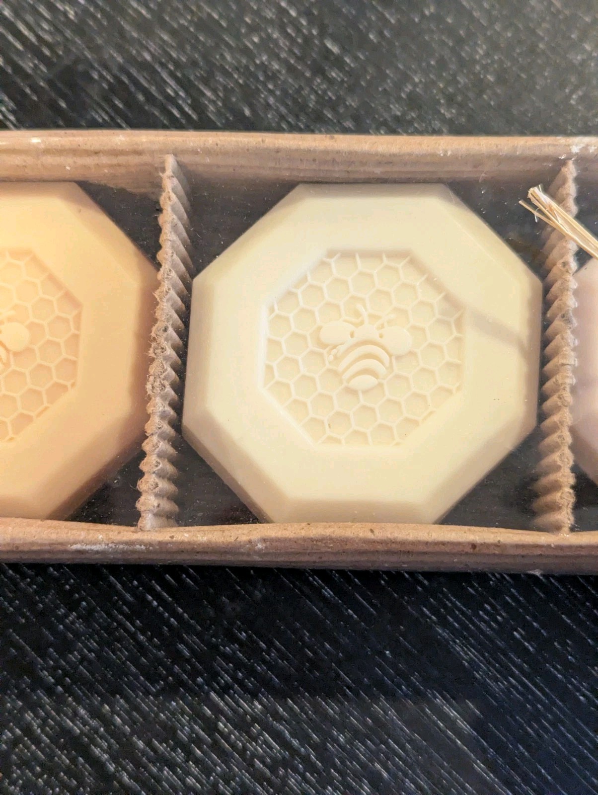 Soaps CST Fine Honey Assortment Beeswax/Aloe/Roseberries/Goat Milk 4 – 3.5oz USA